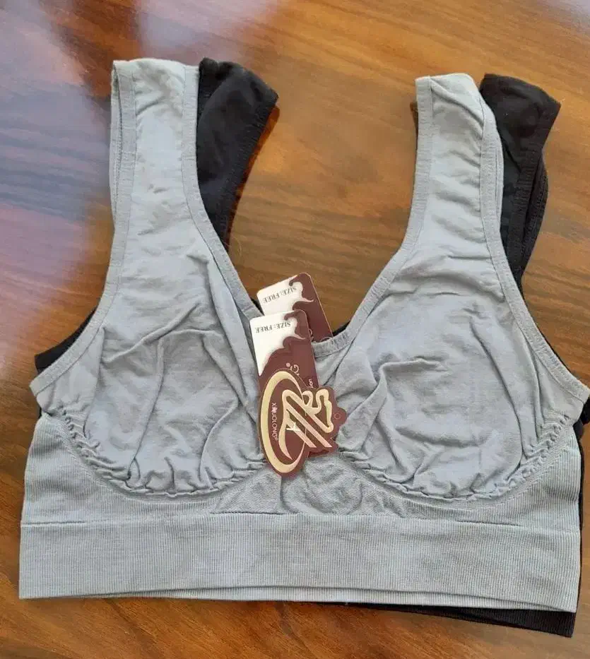 نیم تنه|لباس|شیروان (خراسان), |دیوار