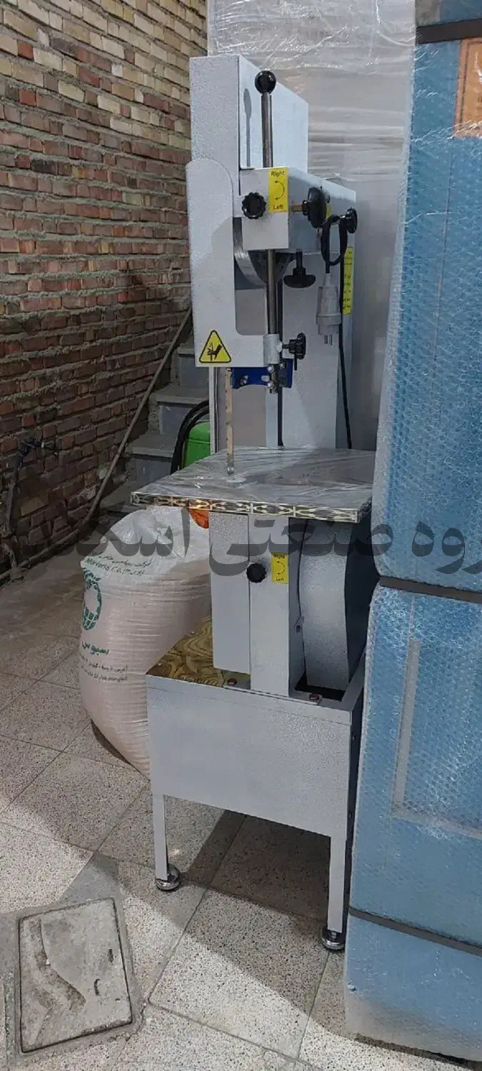 مرغ خردکن اره قصابی خورد کن استخوان بر ایستاده|ماشینآلات صنعتی|قزوین, |دیوار