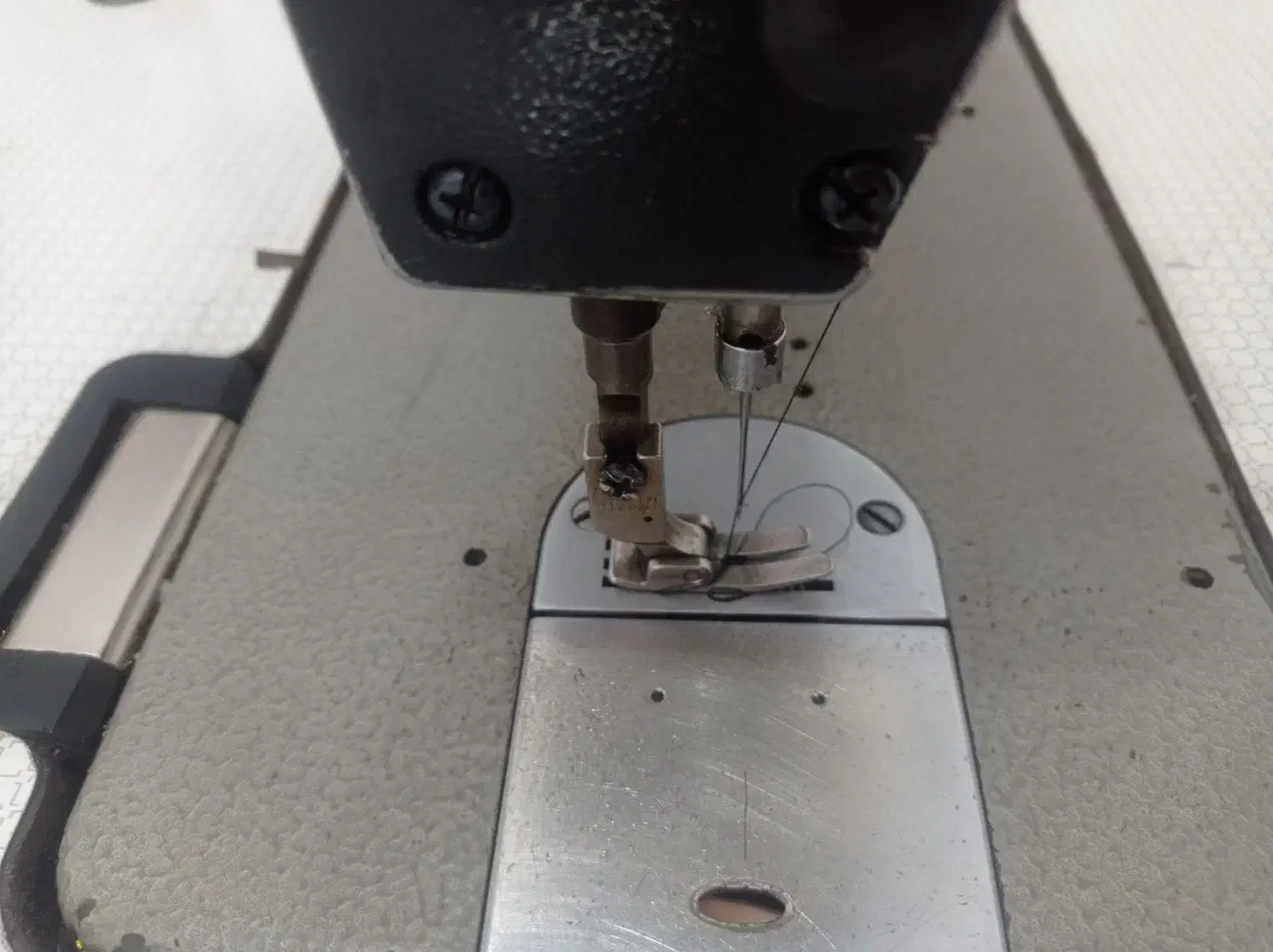 چرخ خیاطی صنعتی راسته|چرخ خیاطی و ریسندگی|لوندویل, |دیوار