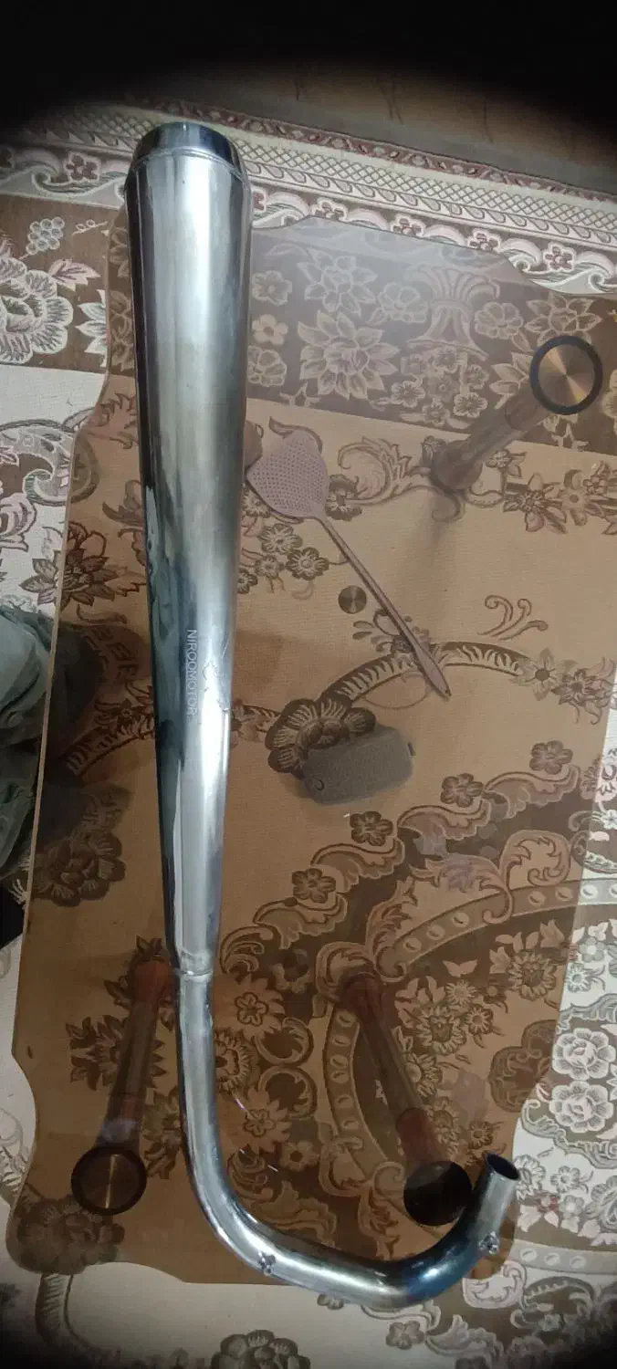 اگزوز فابریک پرواز انژکتوری 200|قطعات یدکی و لوازم جانبی|شهرضا, |دیوار