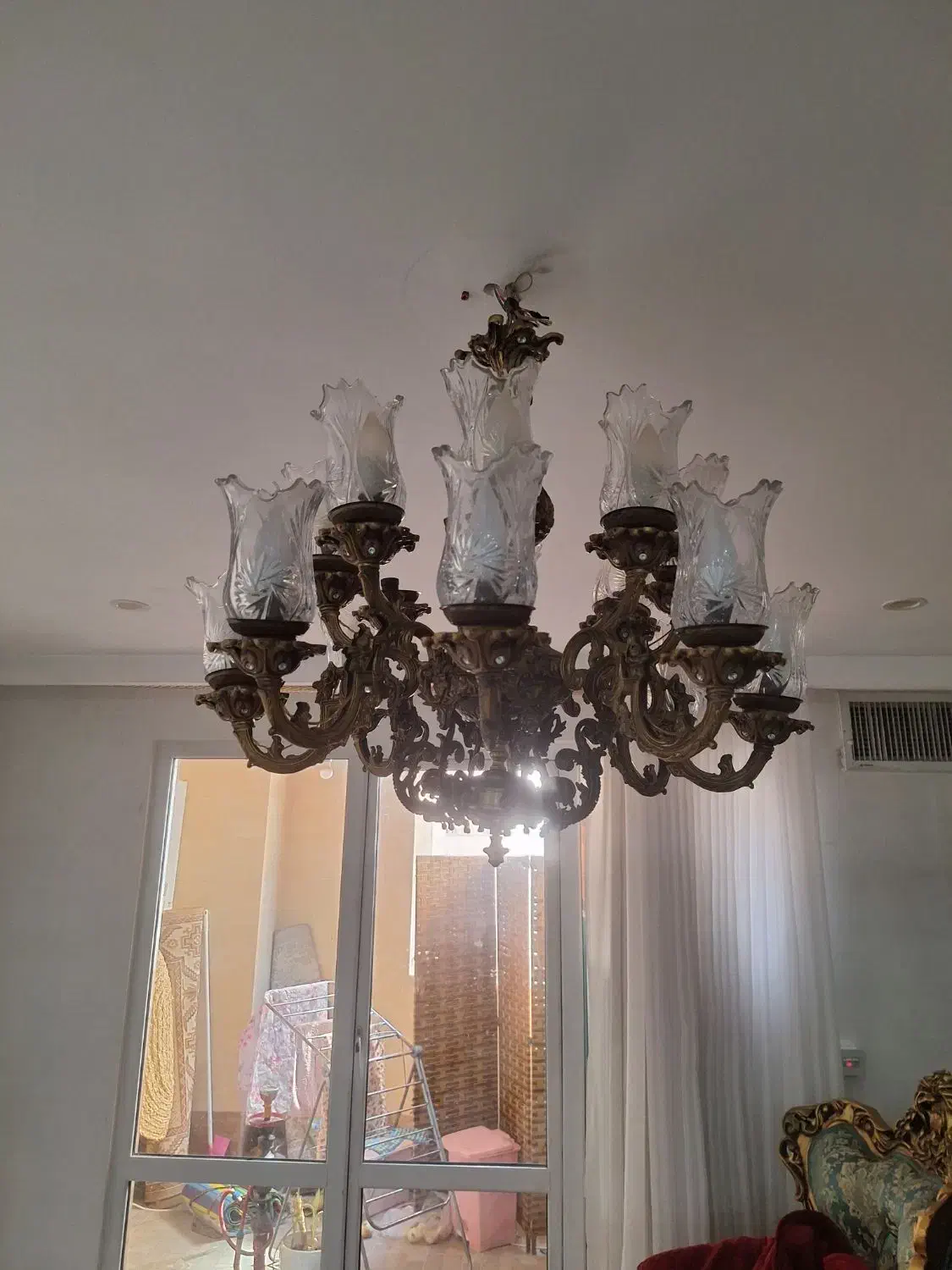 لوستر برنز اصل 16 شاخه با گوشواره های آویز|لوستر و چراغ آویز|کرج, کیانمهر|دیوار
