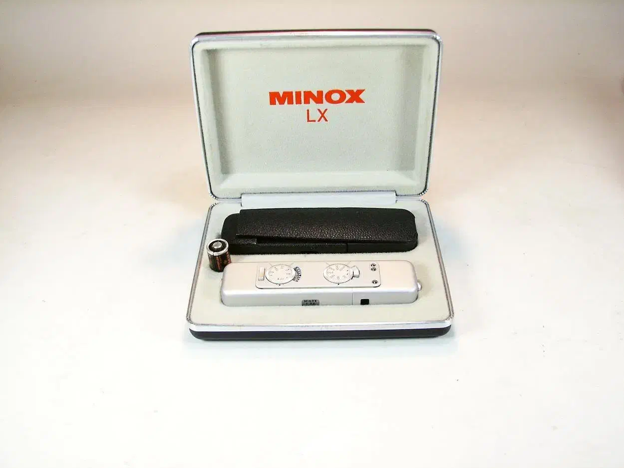 دوربین کلکسیونی نایاب مینوکس Minox XL|کلکسیون اشیاء عتیقه|شیراز, گلدشت معالی‌آباد|دیوار