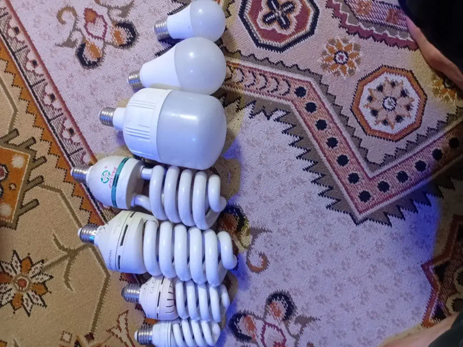 لامپ کم مصرف|لامپ و چراغ|اصفهان, باتون|دیوار