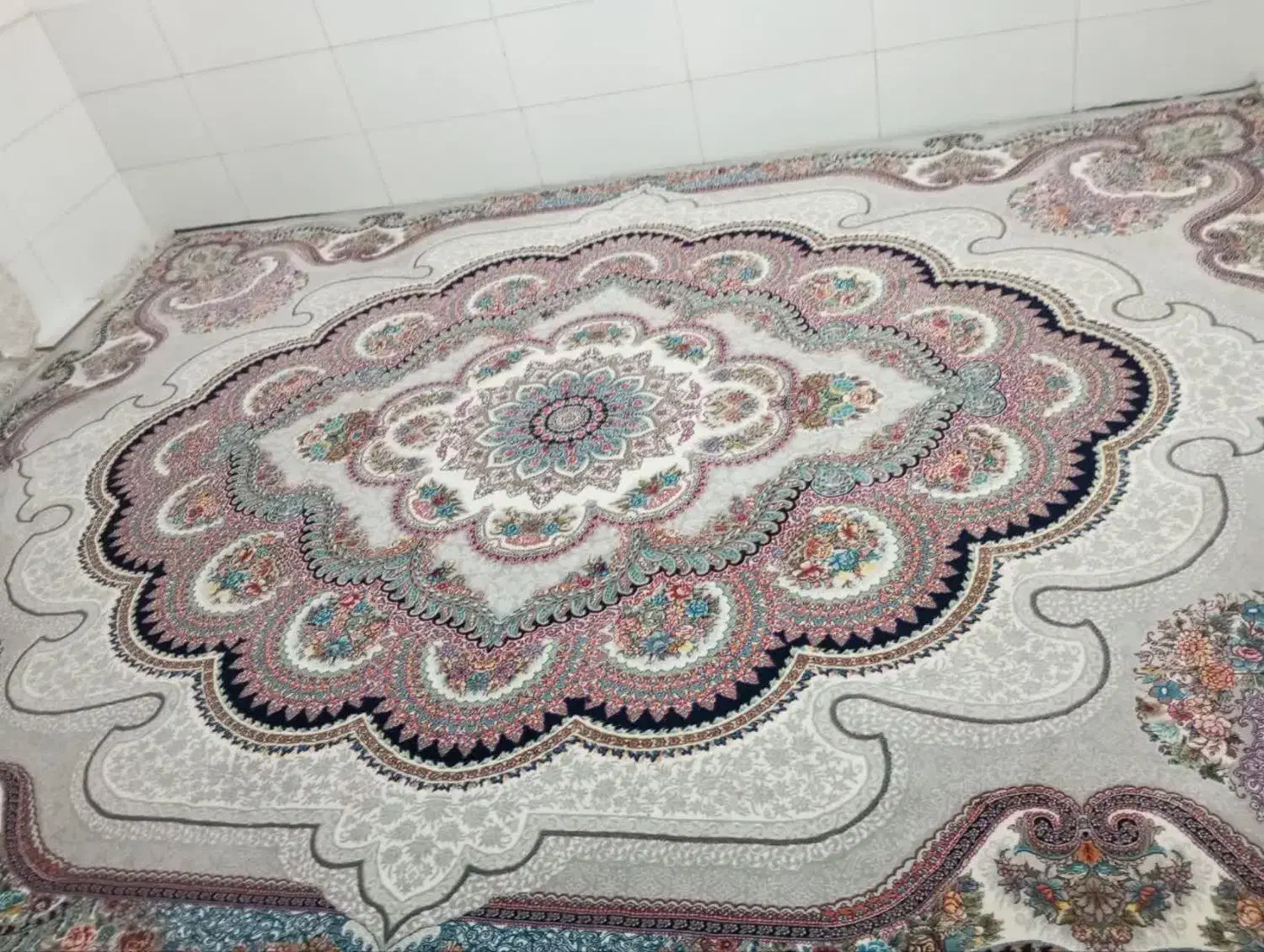 یک جفت فرش ۱۲متری ۷۰۰شانه|فرش|باقرشهر, |دیوار