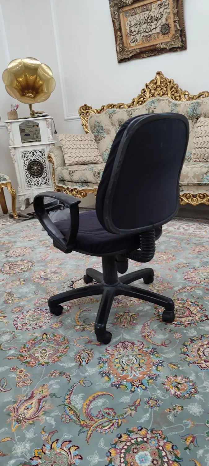 صندلی چرخان|صندلی و نیمکت|کرمانشاه, |دیوار