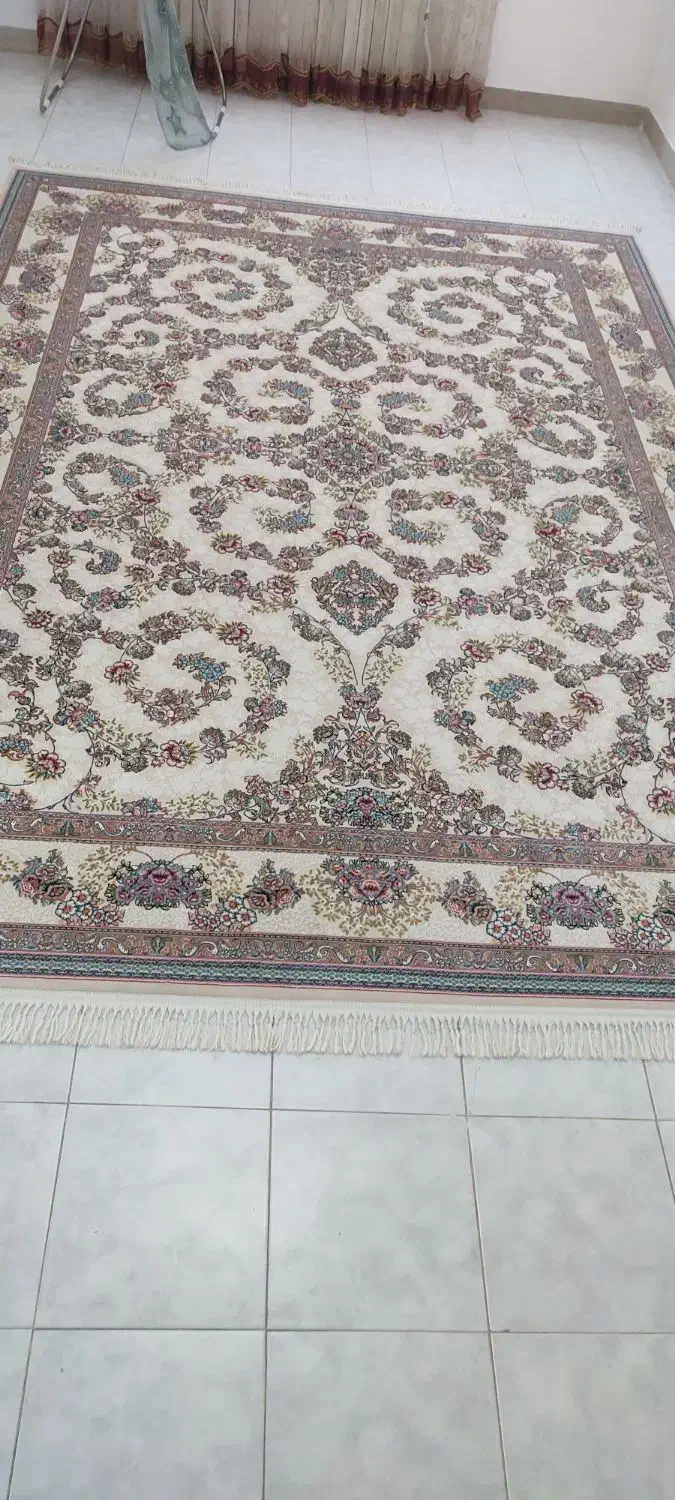 دو عدد فرش|فرش|سنندج, |دیوار