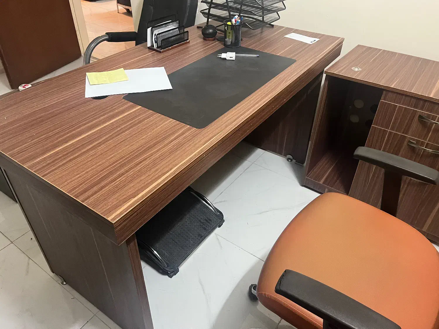 میز اداری با فایل|دفتر کار|کرمان, |دیوار