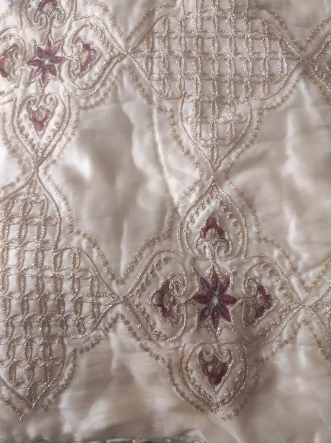 روتختی ساتن گلدوزی شده|سرویس روتختی|شیراز, دکتر حسابی|دیوار