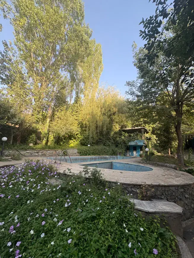 ویلای جنگلی چهار خوابه در کردان|اجارهٔ کوتاه‌مدت ویلا و باغ|هشتگرد, کوشک زر|دیوار