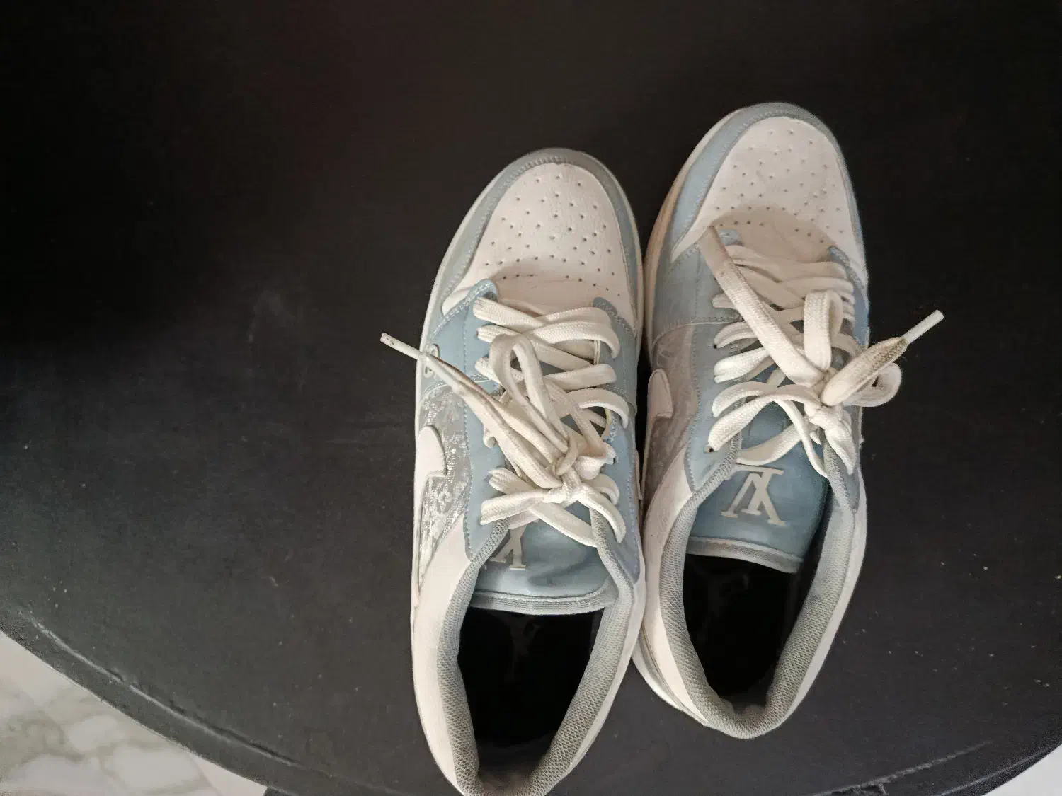 کفش|کیف، کفش، کمربند|قائم‌شهر, |دیوار