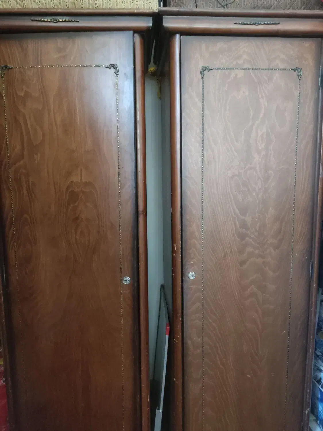 hchch|کلکسیون اشیاء عتیقه|تربت جام, مطهری|دیوار