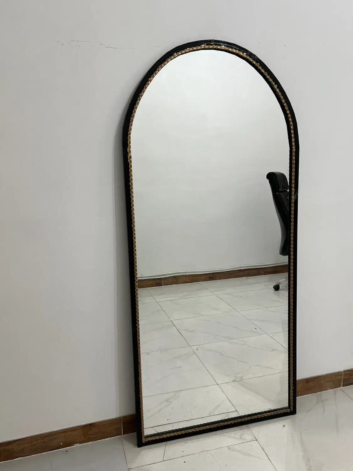 آینه قدی قاب فلزی|آینه|گلوگاه, |دیوار