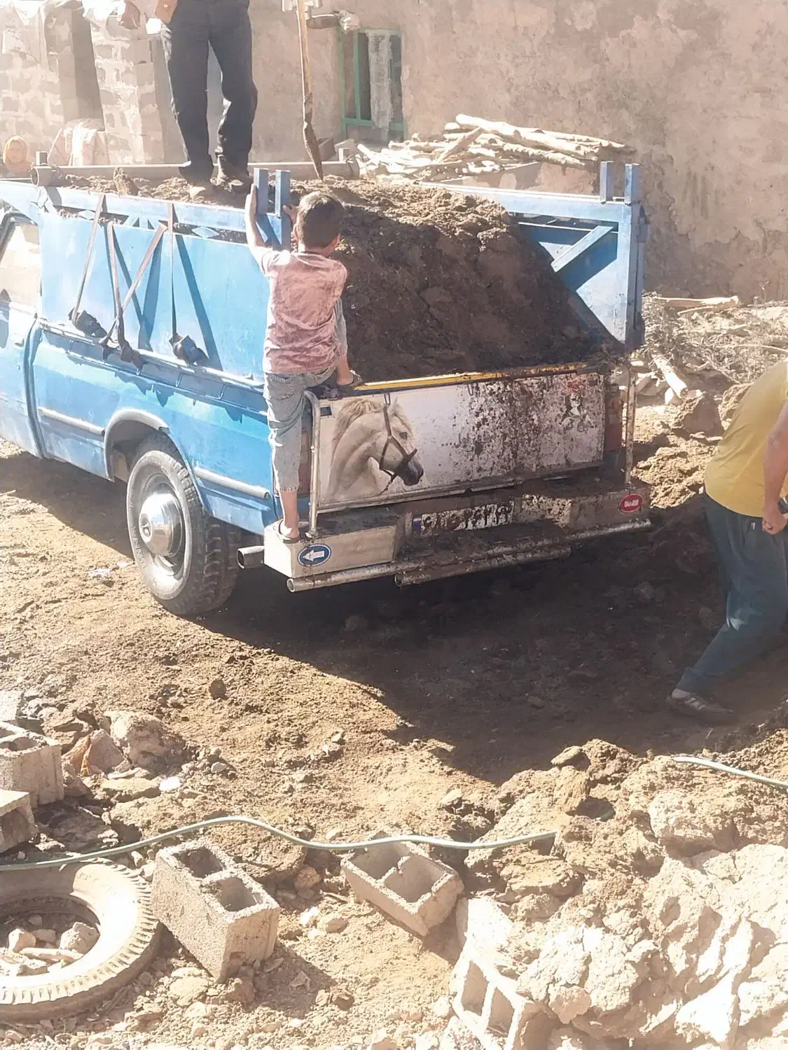 وانت نیسان سایپا باربری حمل بار در خدمتیم|خدمات حمل و نقل|یاسوج, |دیوار