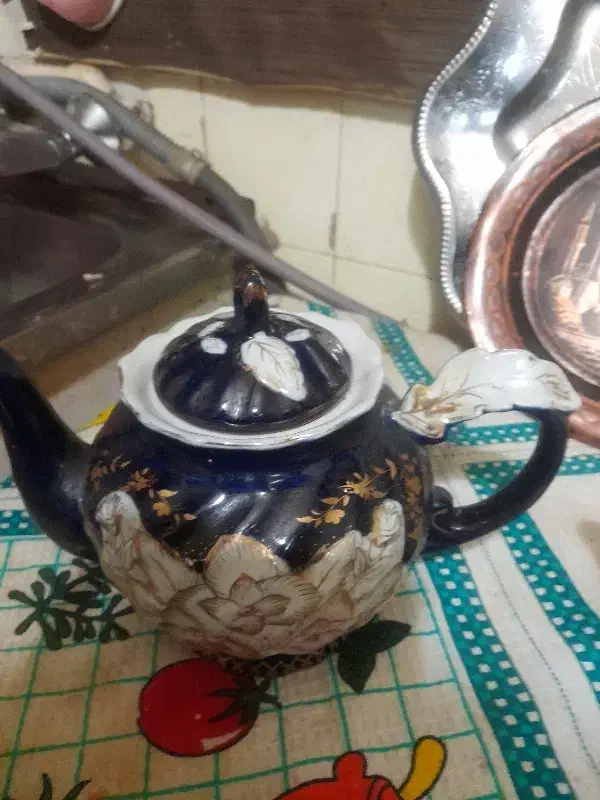 دوعددقوری قدیمی وتزینیی|قوری، کتری، قهوهساز دستی|تهران, امام زاده حسن|دیوار