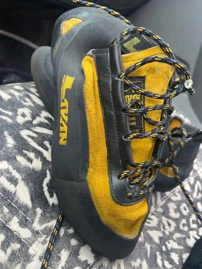 کفش سنگ لاوان|کوهنوردی و کمپینگ|تهران, پاسداران|دیوار