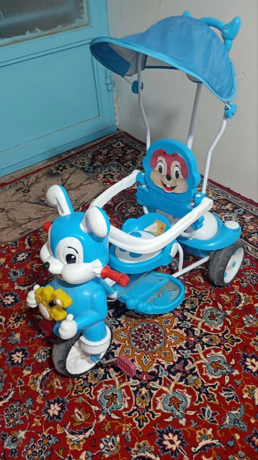 سه چرخه|دوچرخه، اسکیت، اسکوتر|کلاله, |دیوار