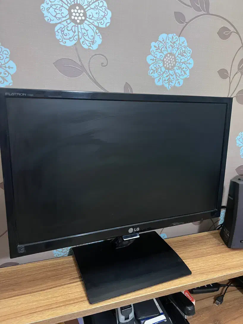 سیستم گیمینگ رندرینگ طراحی ،مانیتور ال جی و کیبورد|رایانه رومیزی|تهران, قناتکوثر|دیوار