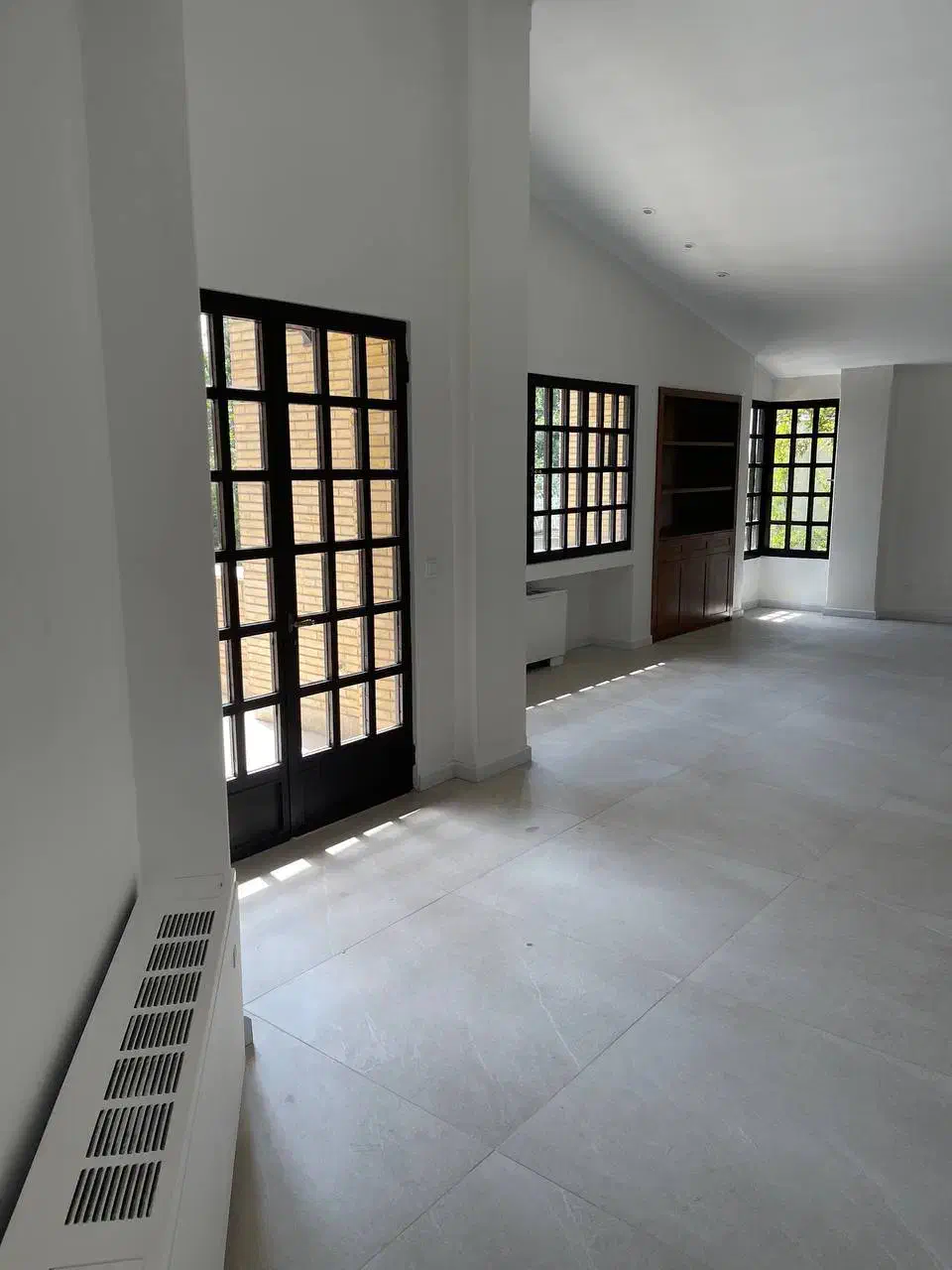 اجاره ۲۸۵ متر ویلایی ۳ خوابه / مناسب خانواده