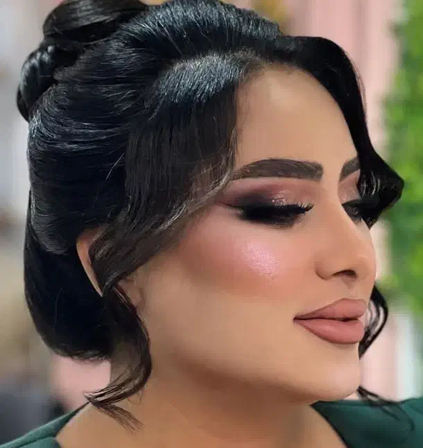 تخفیف میکاپ و شینیون|خدمات آرایشگری و زیبایی|اردبیل, |دیوار