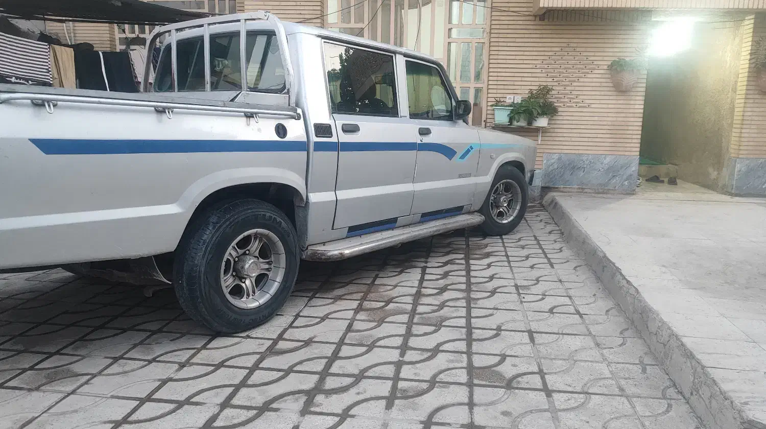 وانت مزدا دوکابین۲۰۰۰ژاپن دوگانه شرکت|خودرو سواری و وانت|نورآباد ممسنی, |دیوار