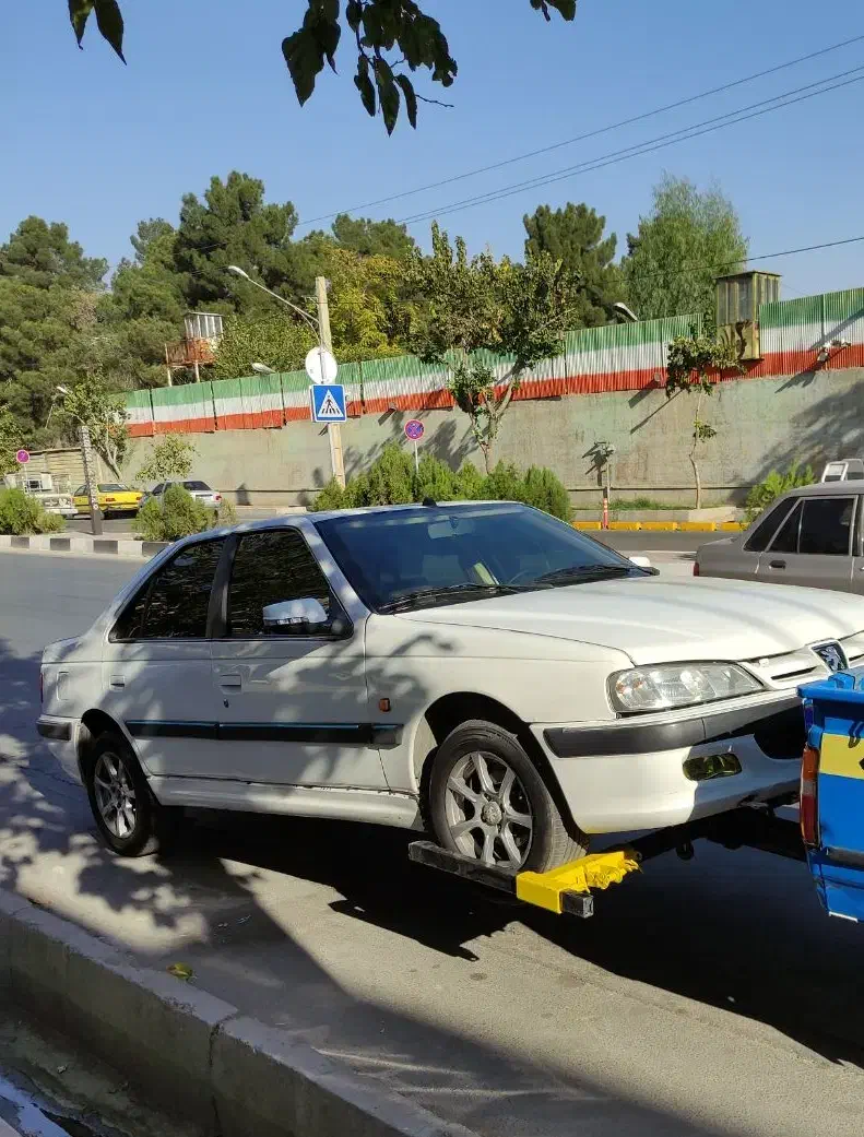 امدادخودرو یدک کش مجهز به دستگاه هیدرولیک چرخگیر|خدمات حمل و نقل|شیراز, شهرک امیر کبیر|دیوار