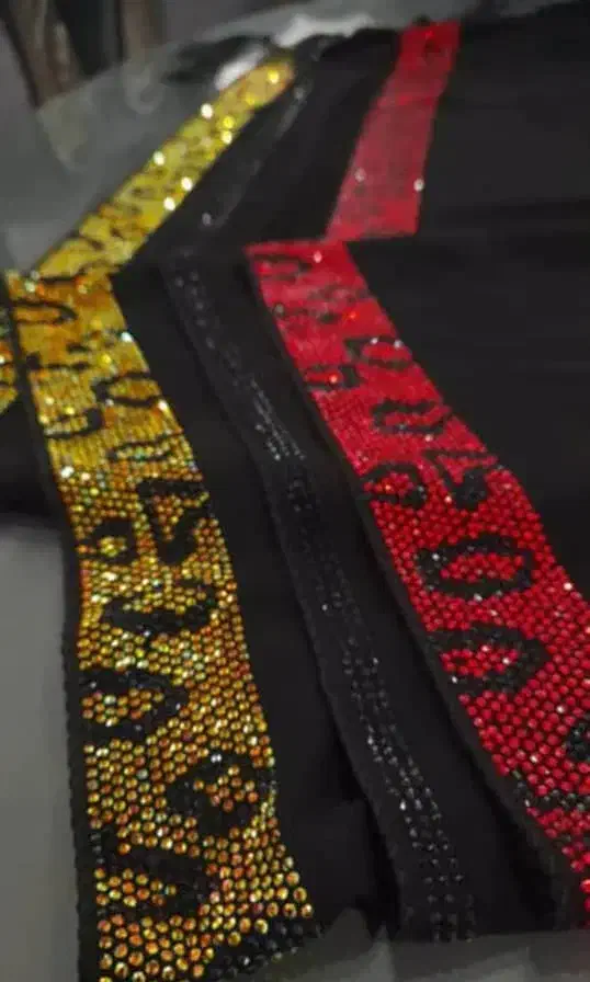 جیکو|لباس|سلماس, |دیوار