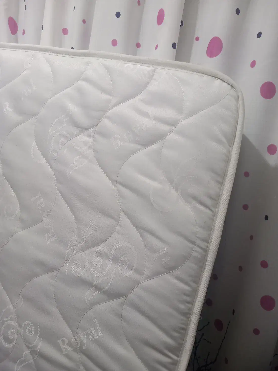 یک تخت دو نفر تمیز|تشک تختخواب|رباطکریم, نصیرشهر|دیوار