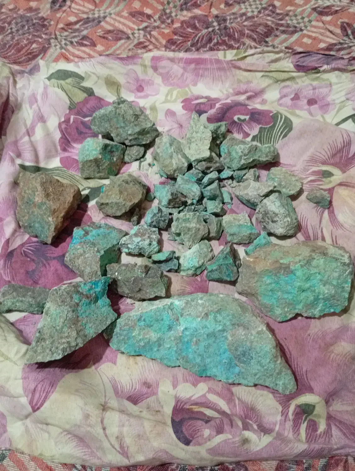 سنگ فیروزه|زیورآلات و اکسسوری|پرند, فاز ۶|دیوار