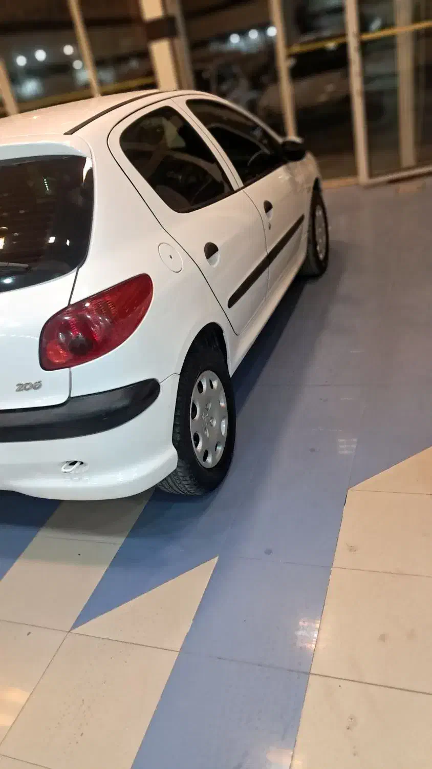 پژو ۲۰۶ مدل ۹۸ تگ برگ سند کم کار واقعی کاملا خانگی|خودرو سواری و وانت|همدان, |دیوار