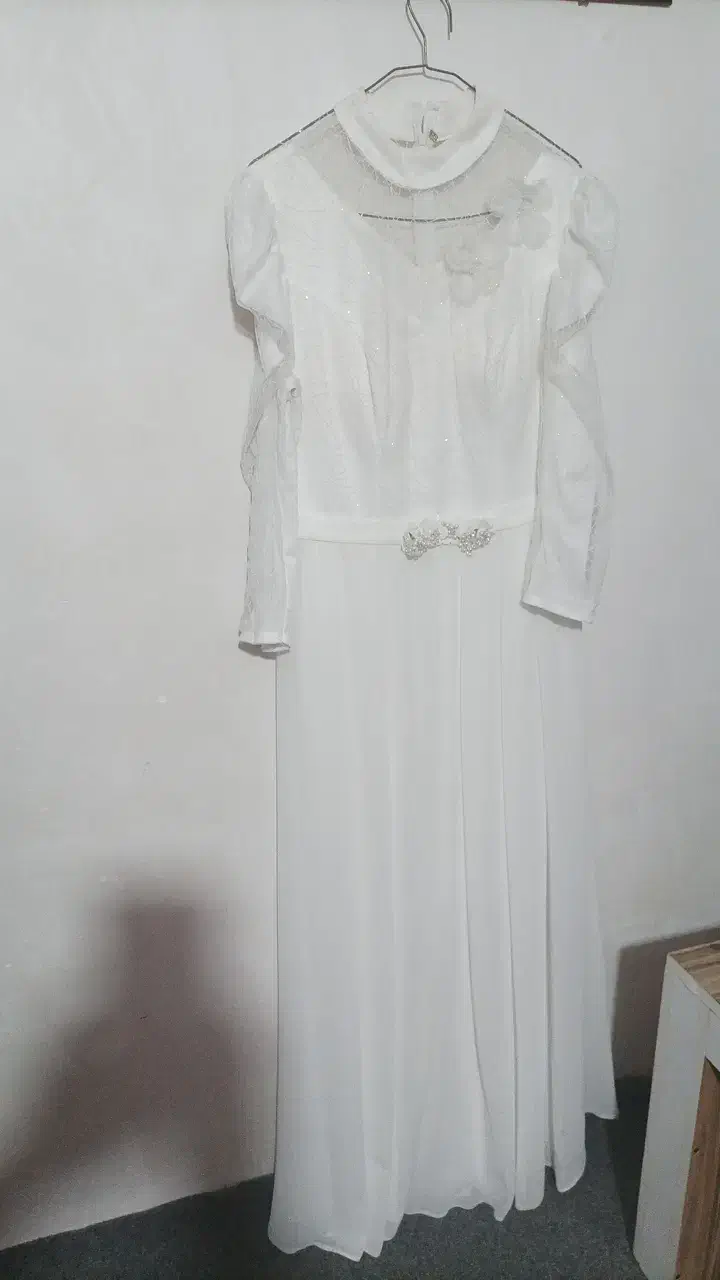 مانتو همراه با شال|لباس|خوی, |دیوار