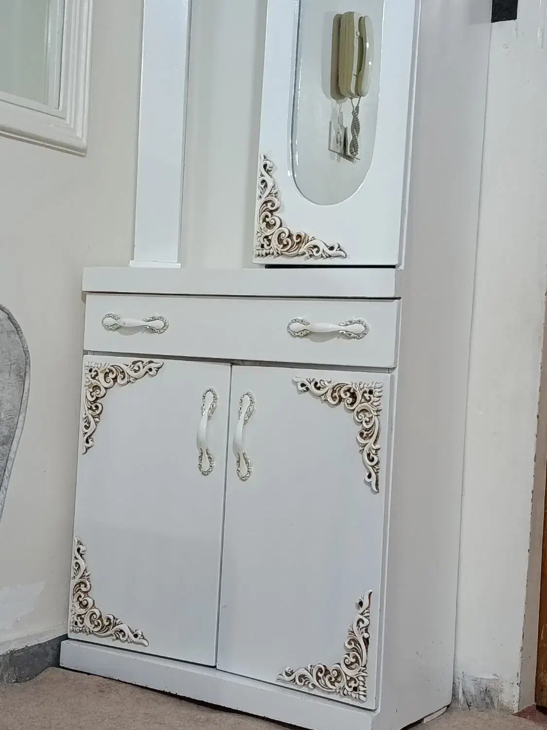 جاکفشی|جاکفشی، کمد، دراور|بروجرد, |دیوار