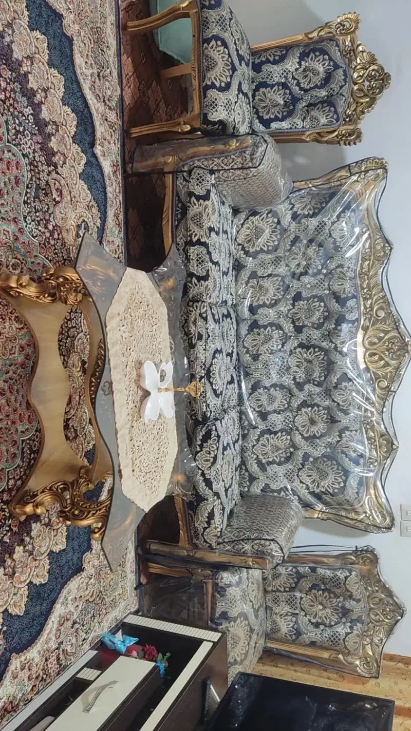 مبل و میز ناهار خوری ست،ک جدا گانه هم ب فروش میرسد|مبلمان خانگی و میز عسلی|ملارد, |دیوار