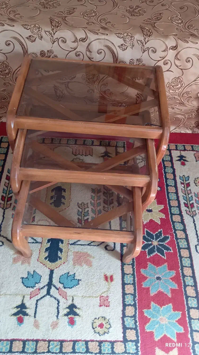 گل میز|مبلمان خانگی و میز عسلی|شیراز, کوشک میدان|دیوار