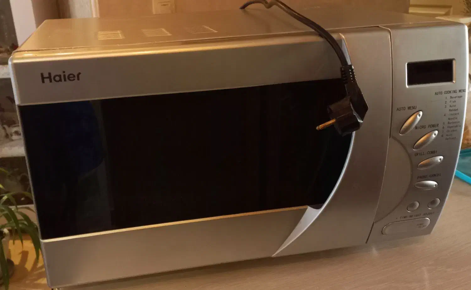 تعمیرکار و تعمیرات تخصصی انواع ماکروفر و ماکروویو|خدمات پیشه و مهارت|تهران, یوسف‌آباد|دیوار