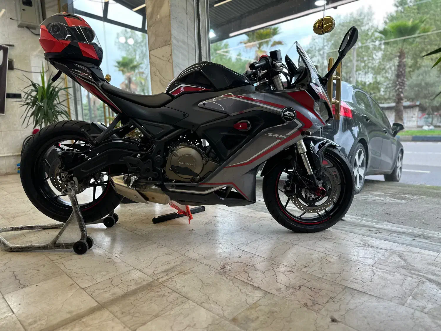 کیوجی ۲۵۰ جفت سیلندر در حد صفر|موتورسیکلت|رشت, گلسار|دیوار