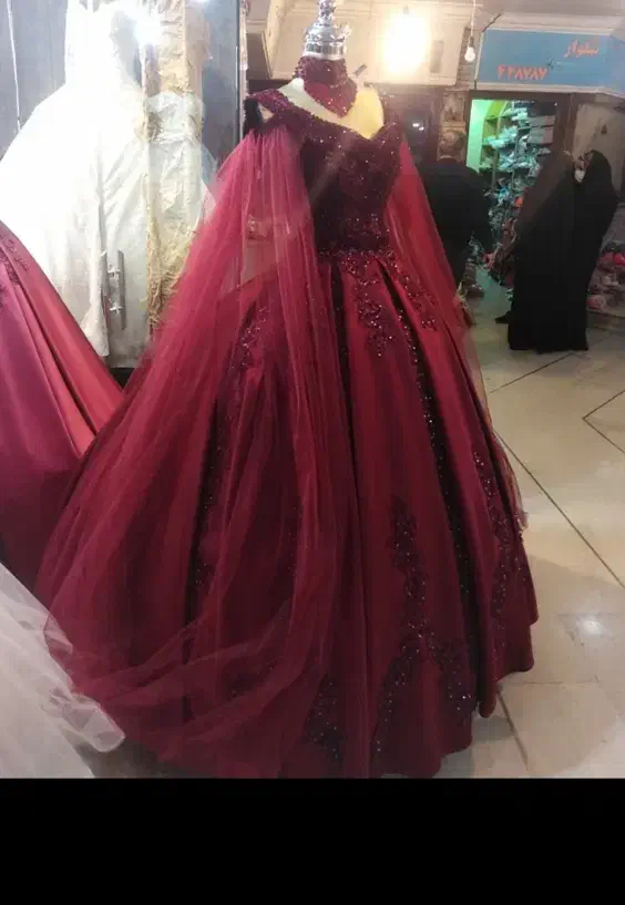 لباس عروس و نامزدی|لباس|برخوار, |دیوار