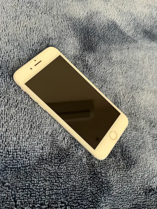اپل iPhone 6s با حافظهٔ ۶۴ گیگابایت|موبایل|شیراز, قدوسی غربی|دیوار
