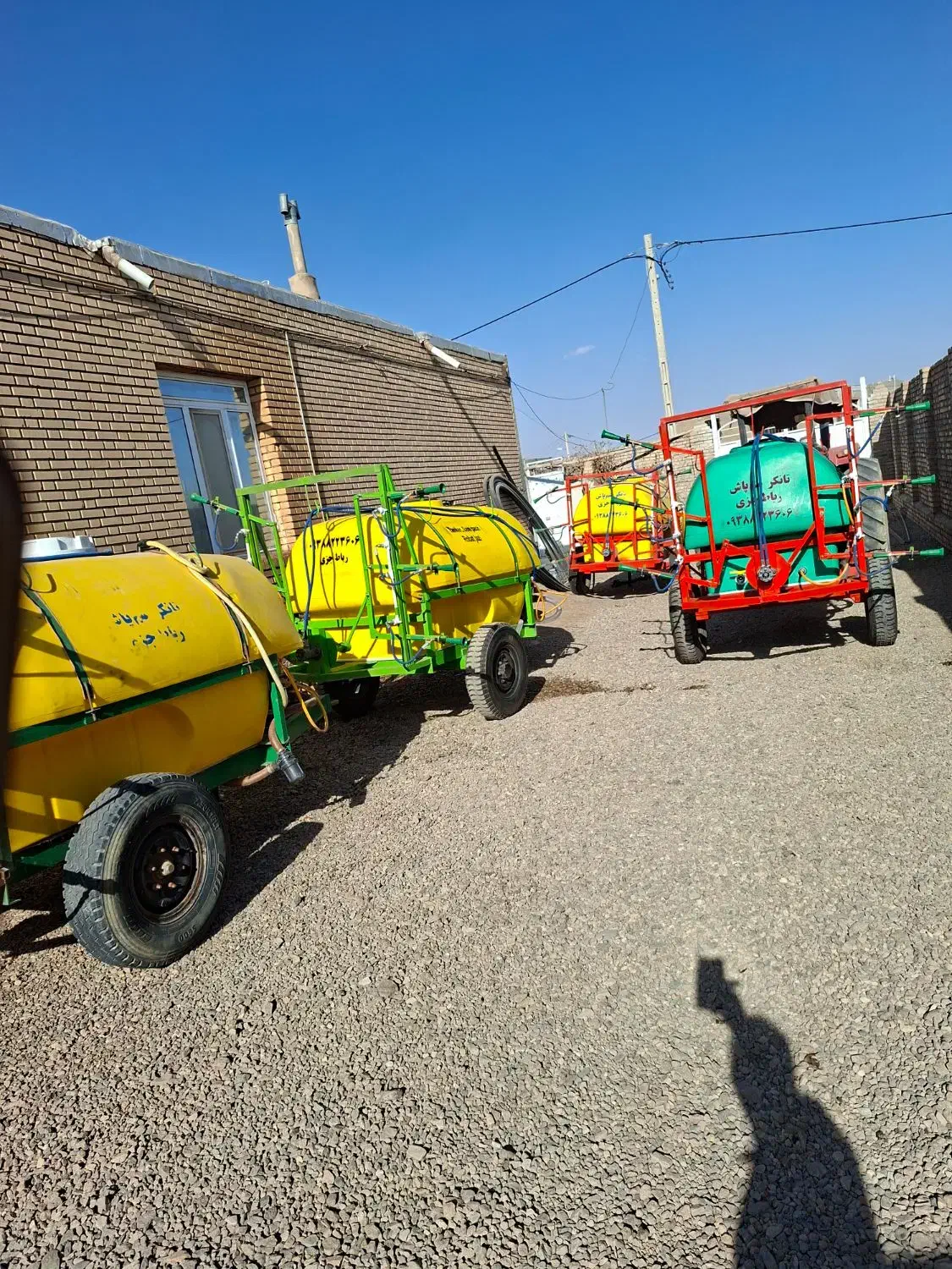 سمپاش رباطجزی|خدمات باغبانی و درختکاری|خوشاب, |دیوار