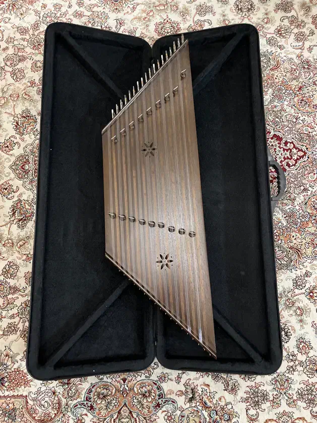 سنتور دو مهر احد مسعودی|سازهای سنتی|تبریز, |دیوار