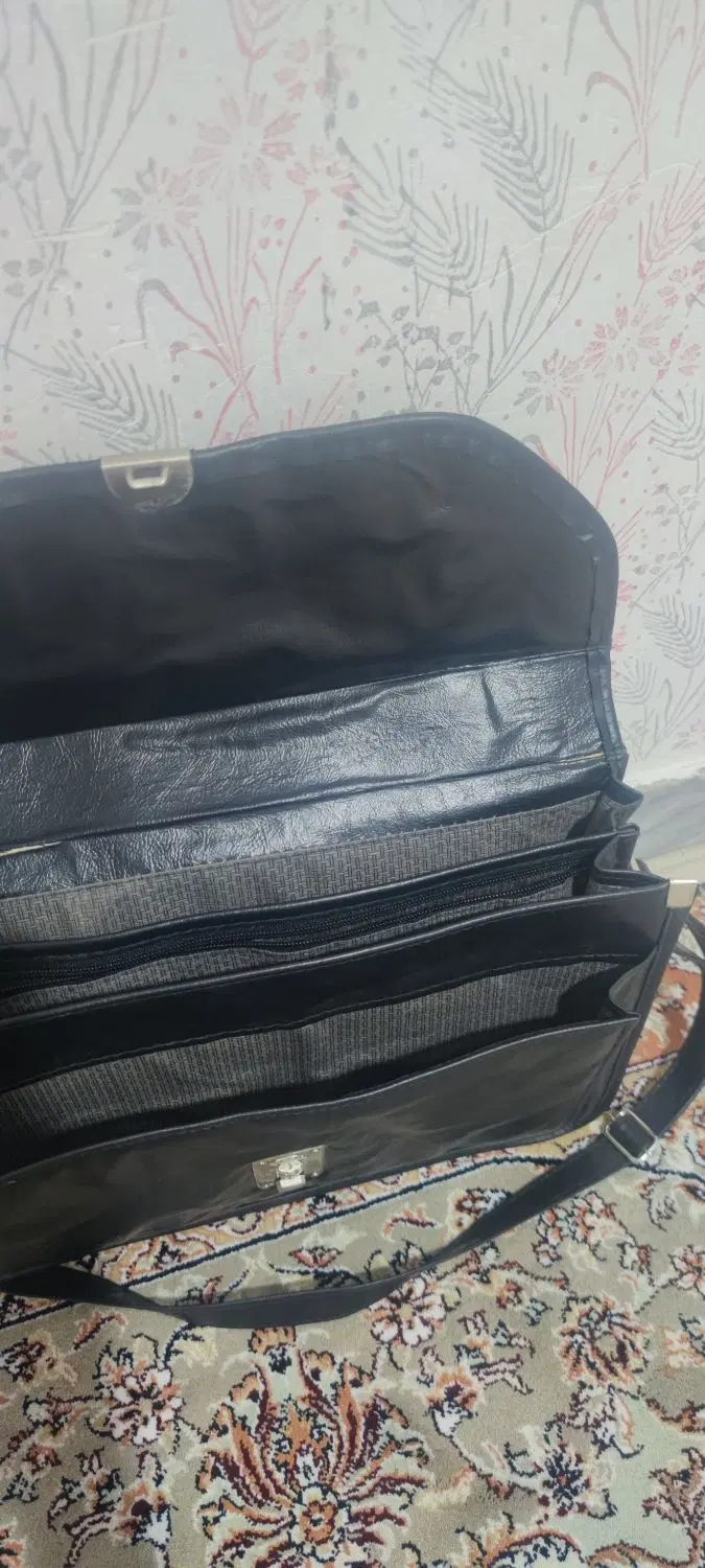 کیف|کیف، کفش، کمربند|تویسرکان, |دیوار