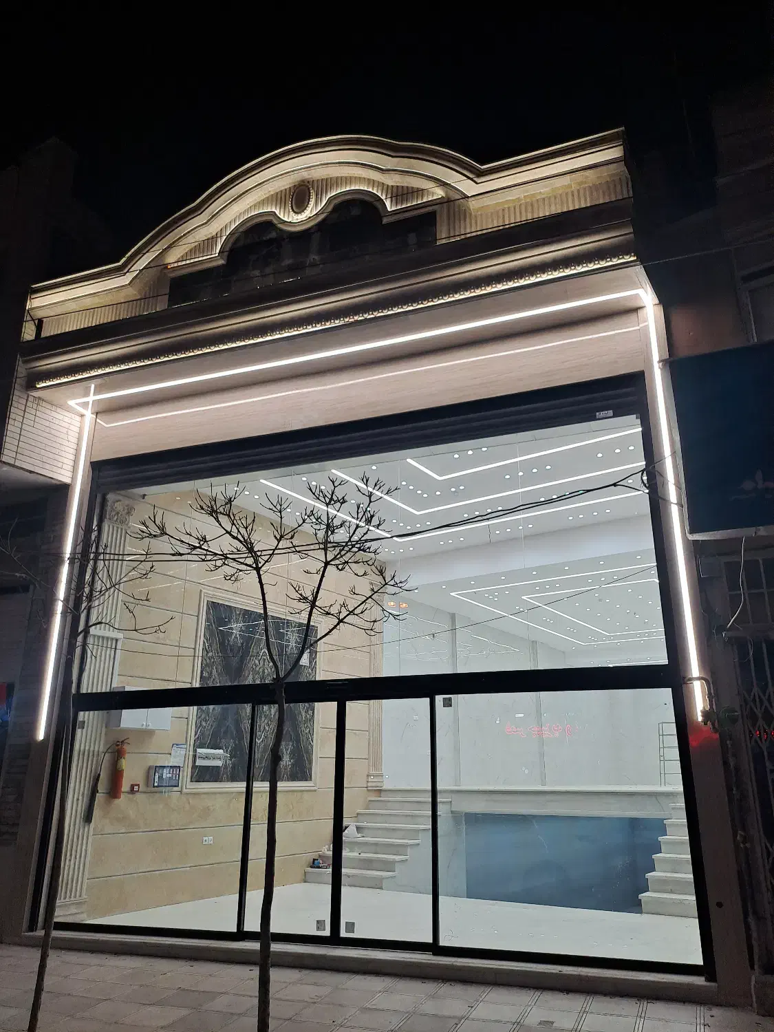 فروش وتهاترمغازه تجاری نوساز بر ۲۰ متری شهید بهشتی|فروش مغازه و غرفه|قم, حاج خلیل|دیوار