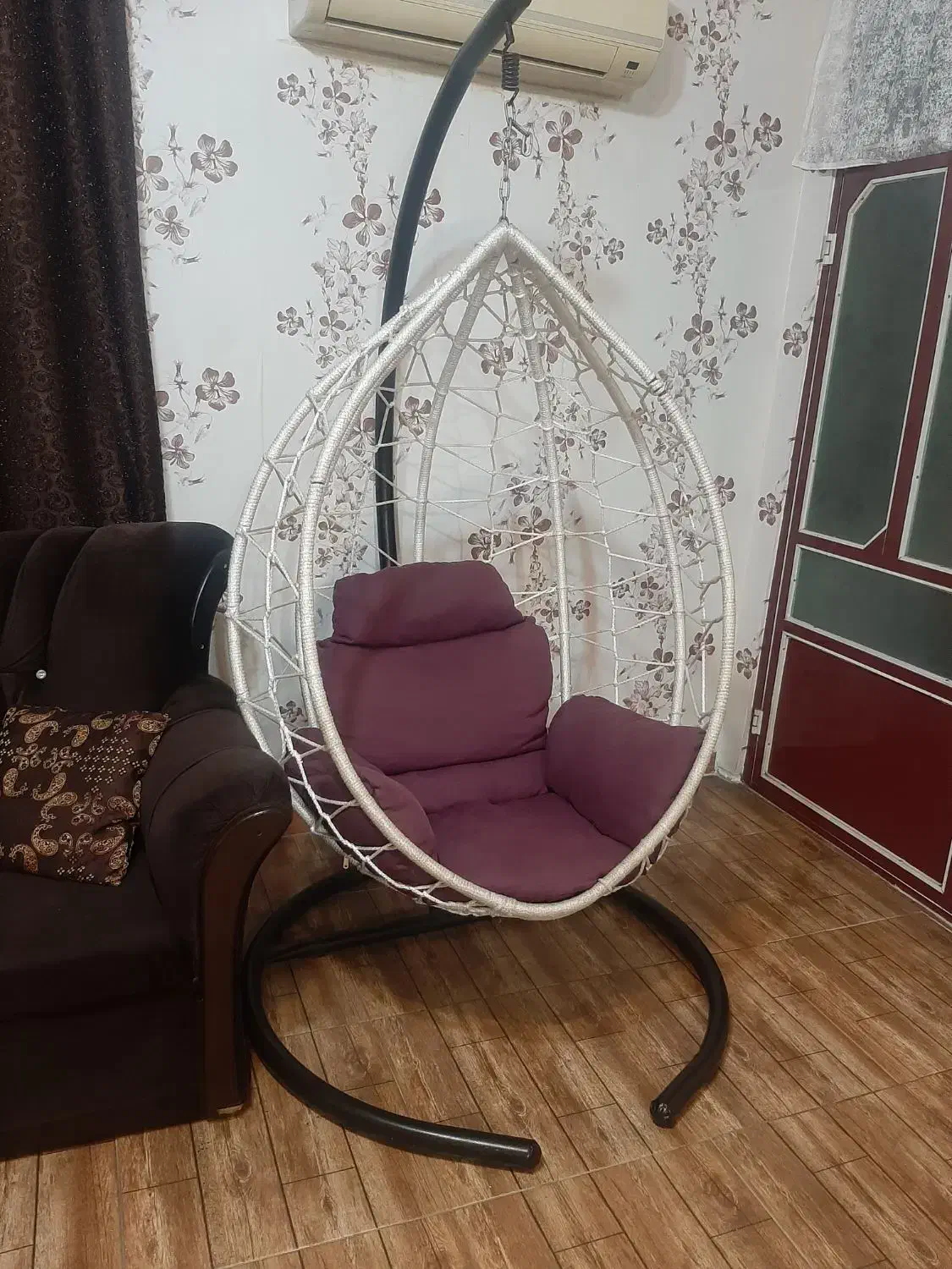 تاب ریلکسی|مبلمان خانگی و میز عسلی|رشت, پاره بیجار|دیوار