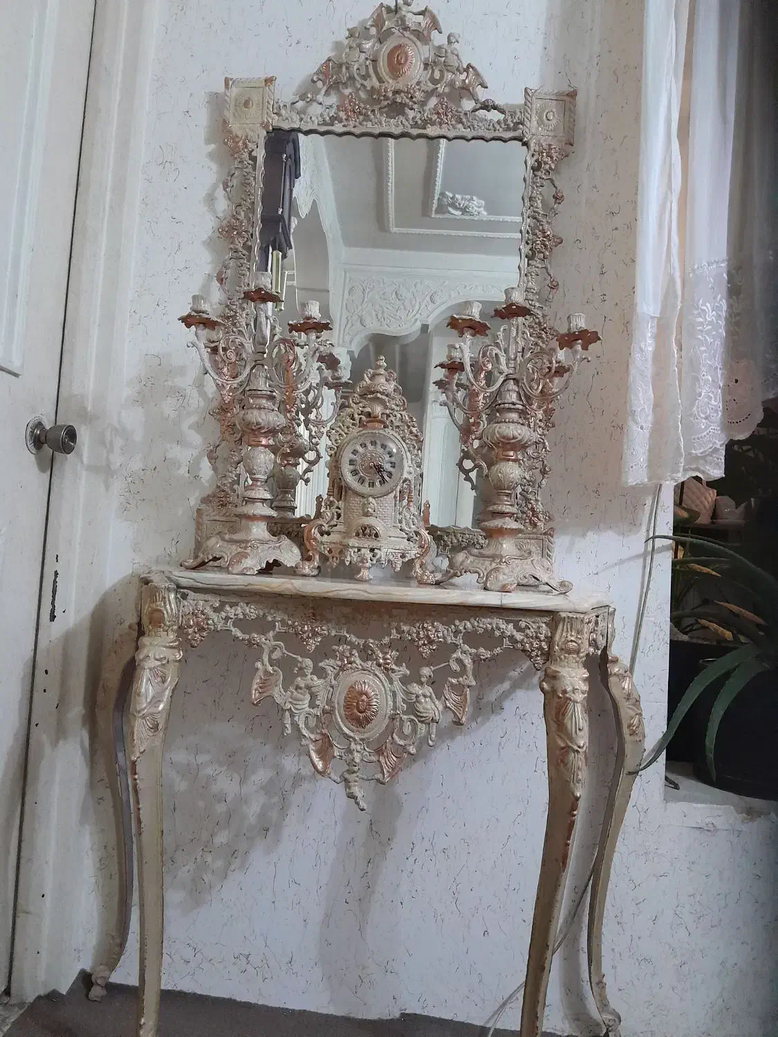 اینه شمعدان|آینه|ارومیه, |دیوار