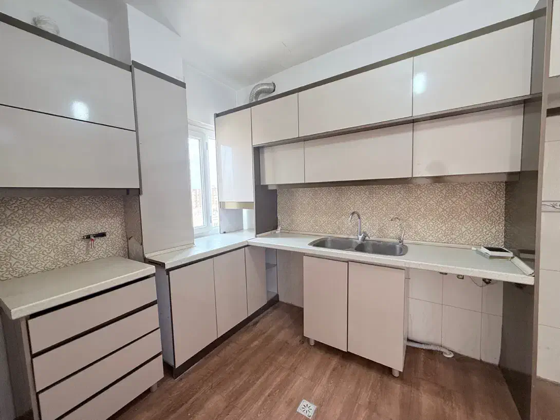 بالای شهر ، امیر کبیر دو خواب با پارکینگ و آسانسور|فروش آپارتمان|گرمسار, |دیوار