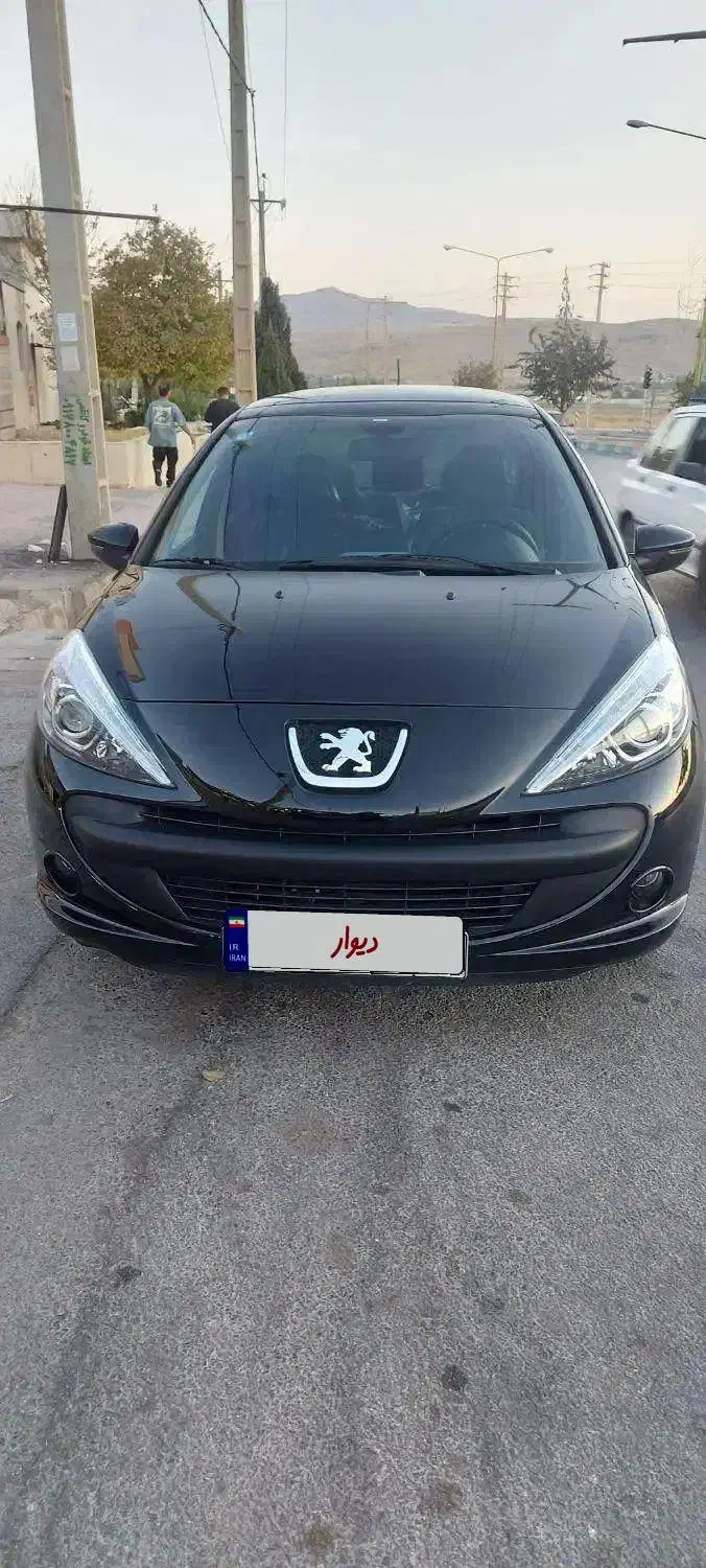 پژو 207پاناروما ابنوس ارتقا یافته دارای گارانتی|خودرو سواری و وانت|شیراز, غدیر شمالی|دیوار