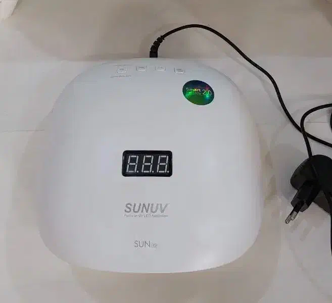 وسایل کاشت ناخن|آرایشگاه و سالن‌های زیبایی|بوشهر, |دیوار