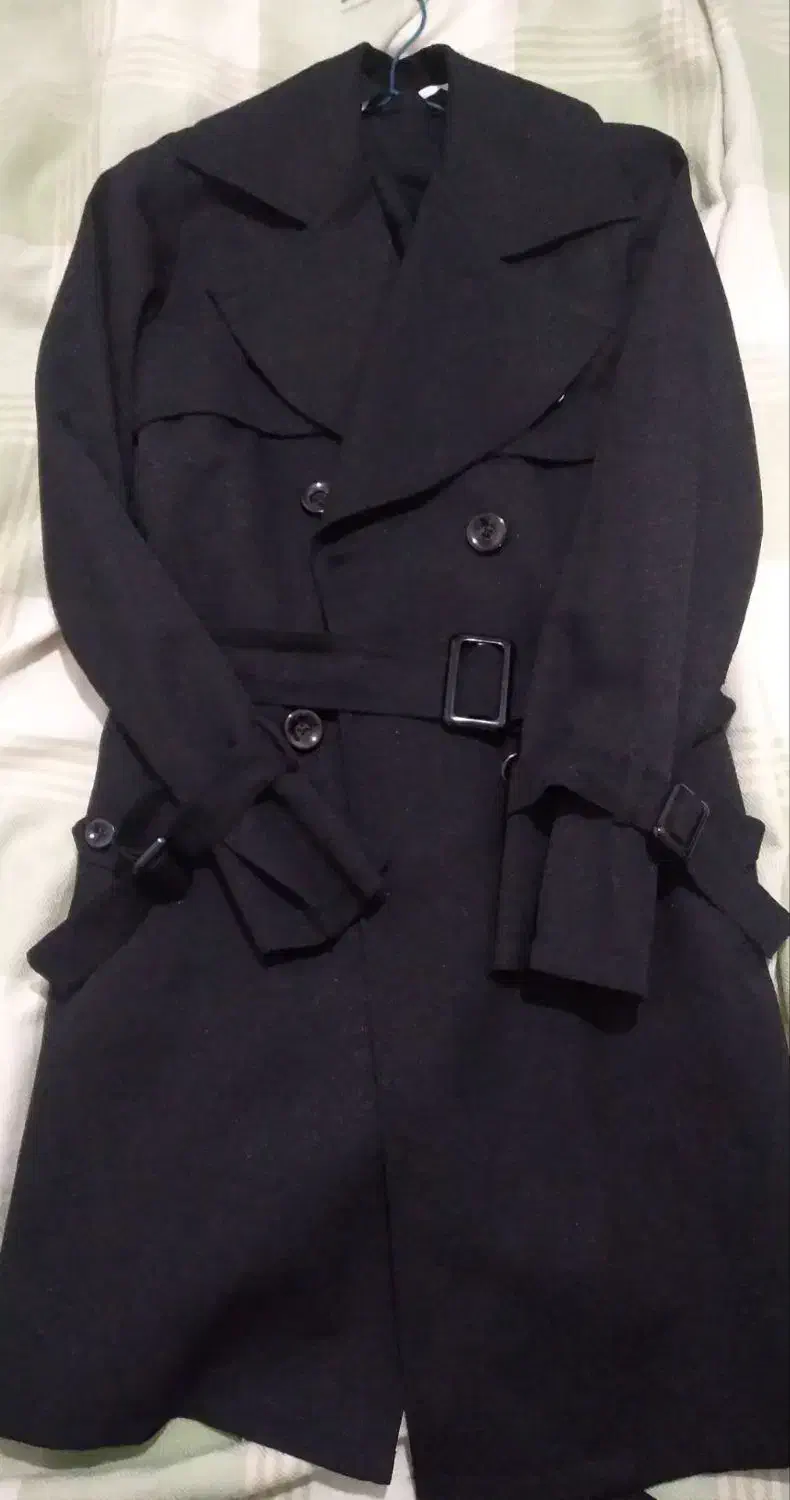 مانتو|لباس|تربت‌حیدریه, آغوی|دیوار