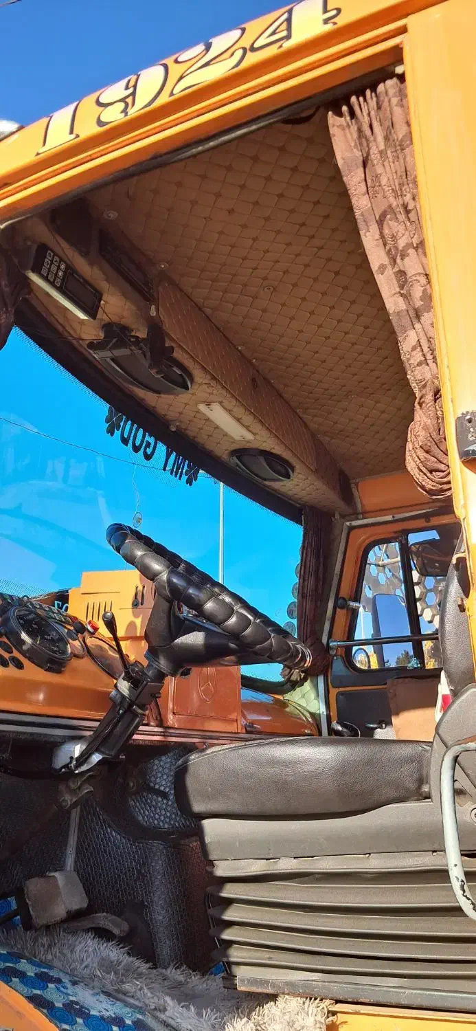 بنز تک یخچالدار  مدل ۱۳۸۱|خودرو سنگین|نیشابور, محله میدان باغات|دیوار