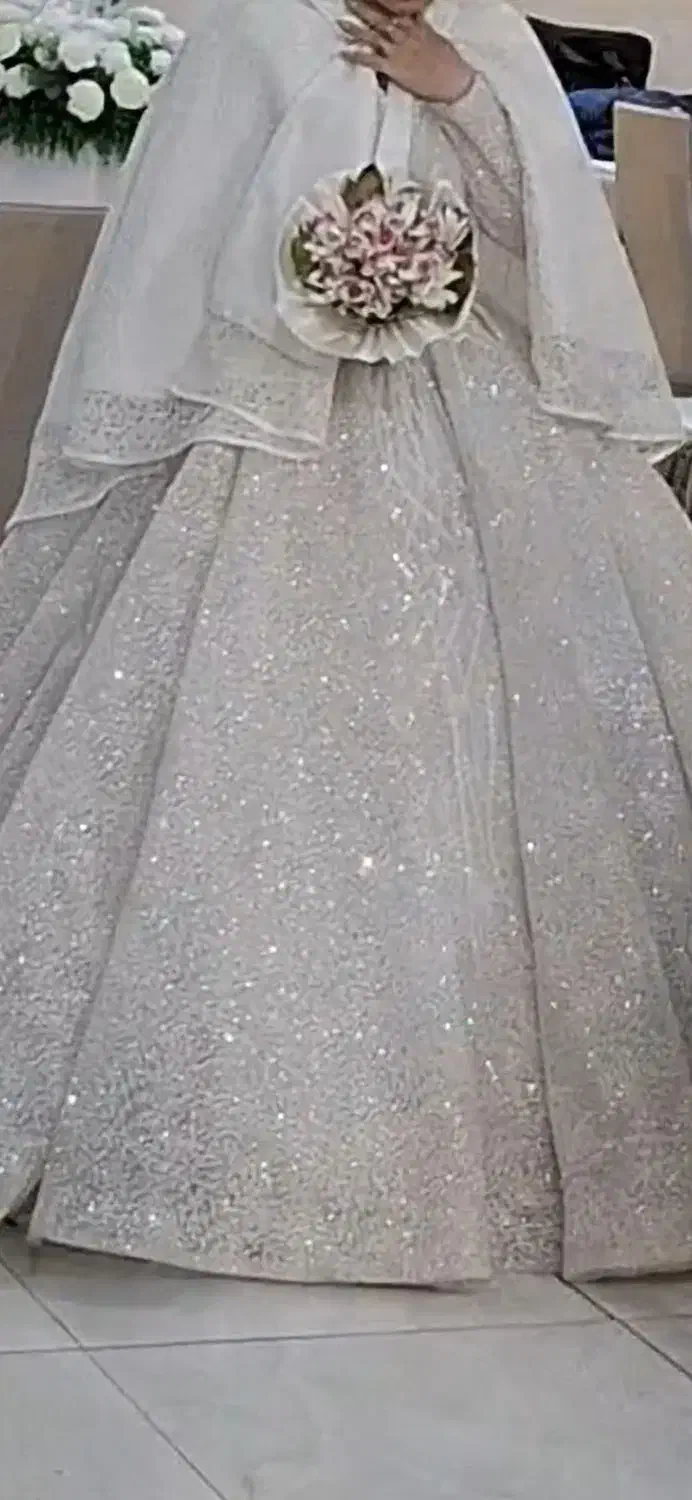 فروش لباس عروس ،همراه ژپون و شنل|لباس|زنجان, |دیوار