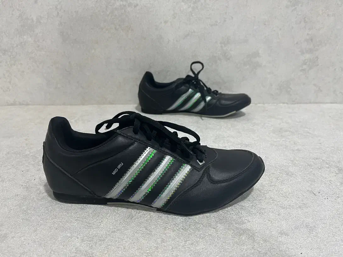 کفش دخترانه|کیف، کفش، کمربند|گنبد کاووس, |دیوار